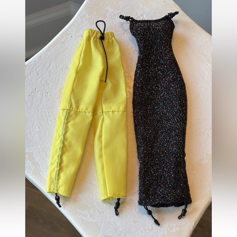 Barbie Generation Girl Dance Party Tori Doll 1999 Black Dress & Yellow Pants